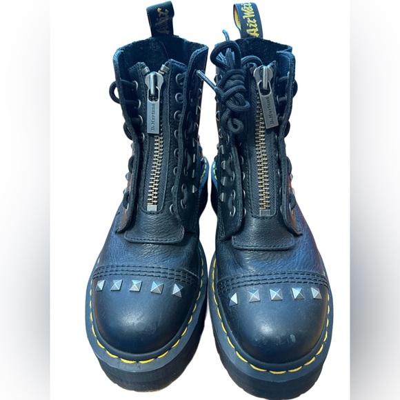 DR. MARTENS SINCLAIR STUD PLATFORM BOOTS main image 6